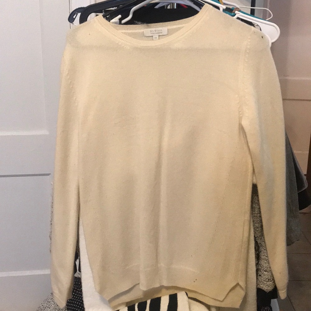 100% cashmere ivory sweater